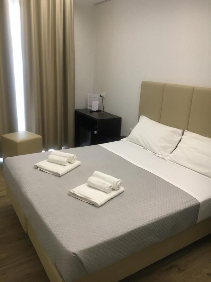 Hotel Saxon Rimini Buitenkant foto