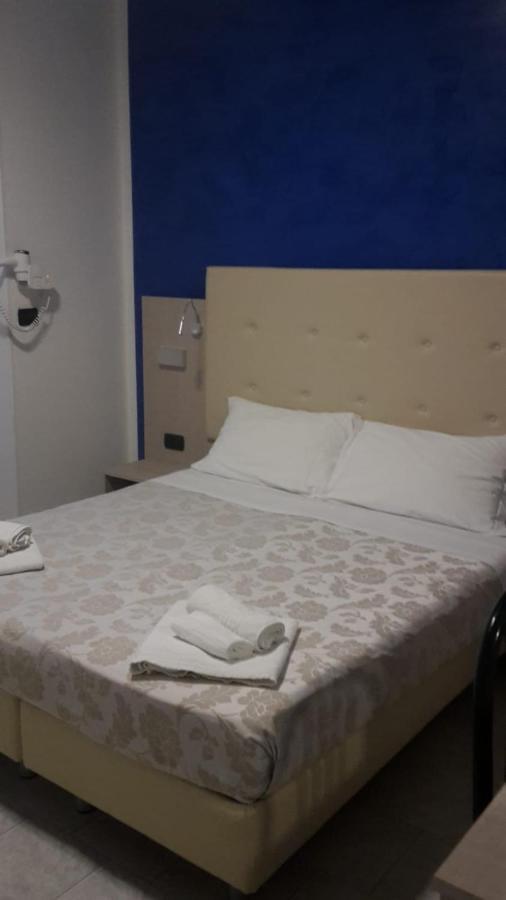 Hotel Saxon Rimini Buitenkant foto