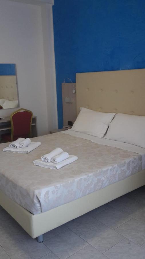 Hotel Saxon Rimini Buitenkant foto
