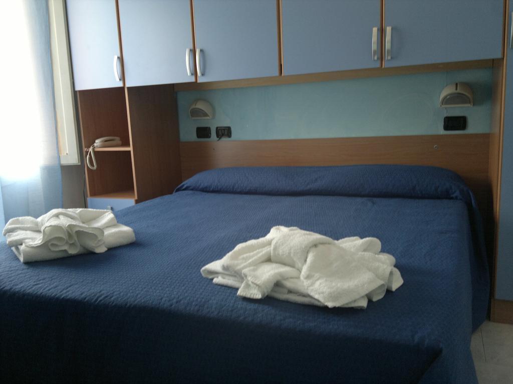 Hotel Saxon Rimini Kamer foto