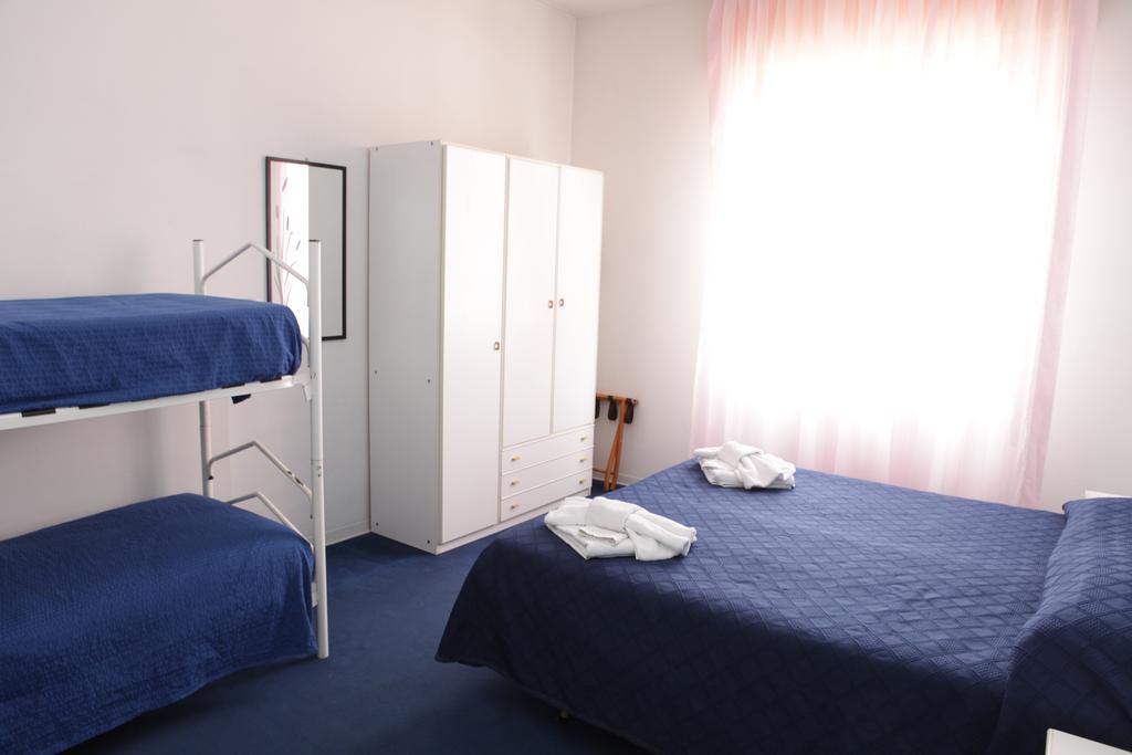 Hotel Saxon Rimini Buitenkant foto