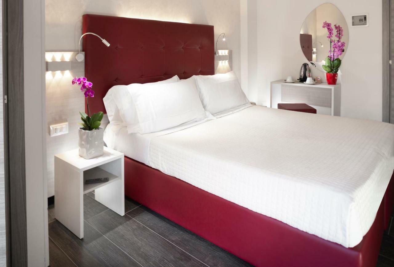 Hotel Saxon Rimini Buitenkant foto